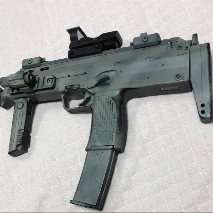 電動ガン MP7