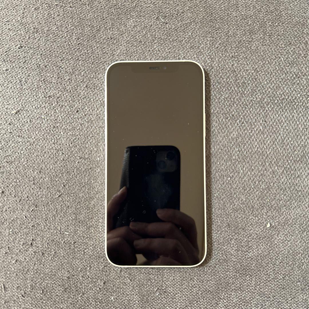 iPhone 12 ホワイト 64 GB Softbank