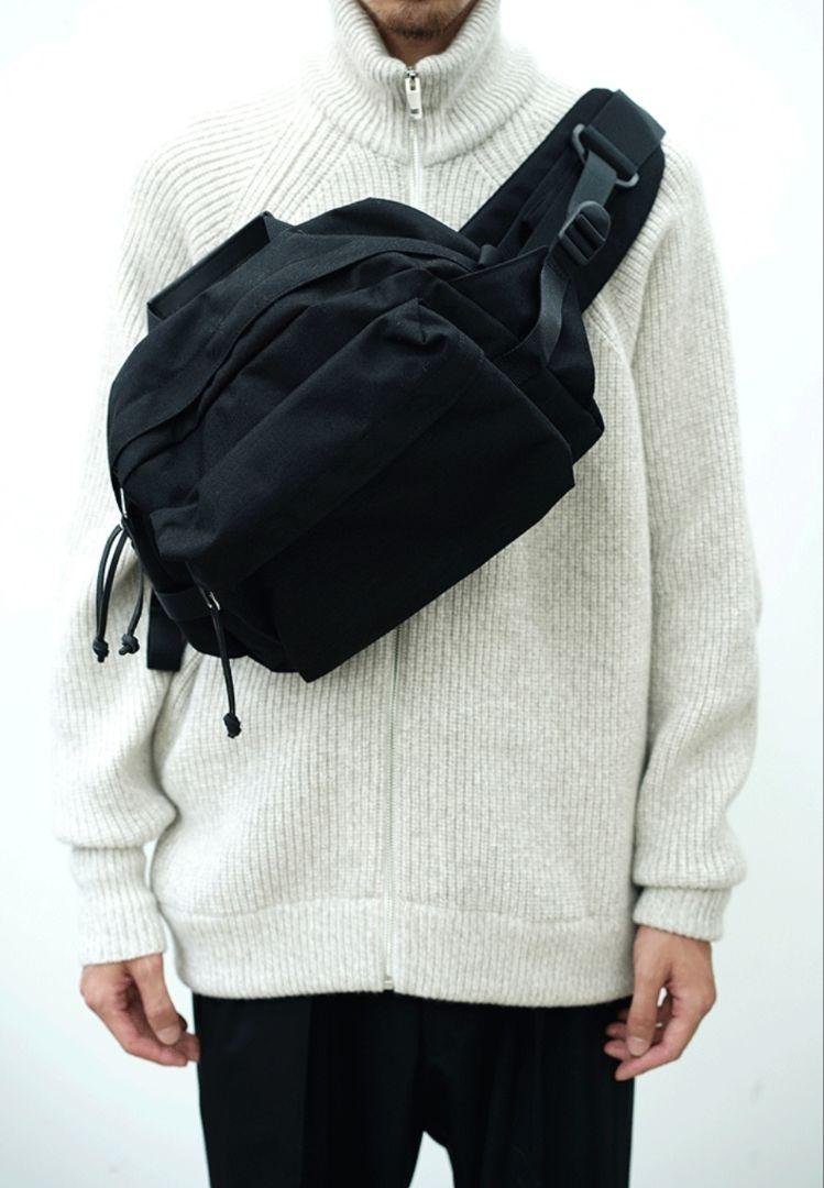 【感謝価格】 新品 未使用 タグ付き Aeta WAST BAG M サイズ ブラック バッグ バッグ