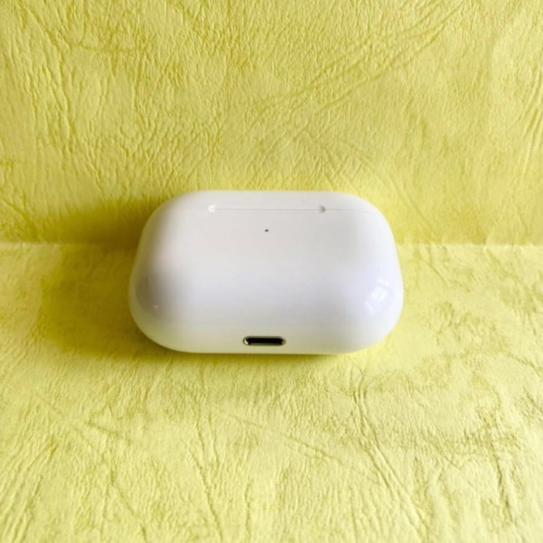 MWP22J/A】AirPods Pro 充電器 (充電ケース) のみ - メルカリ MWP22J/A】AirPods Pro 充電器 (充電ケース) のみ - メルカリ