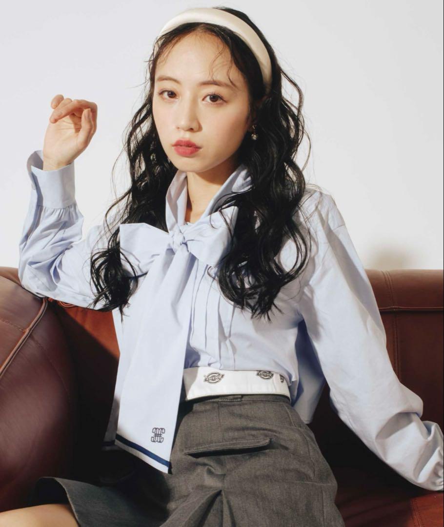 JILL by JILL STUART ショート丈ボウタイブラウス