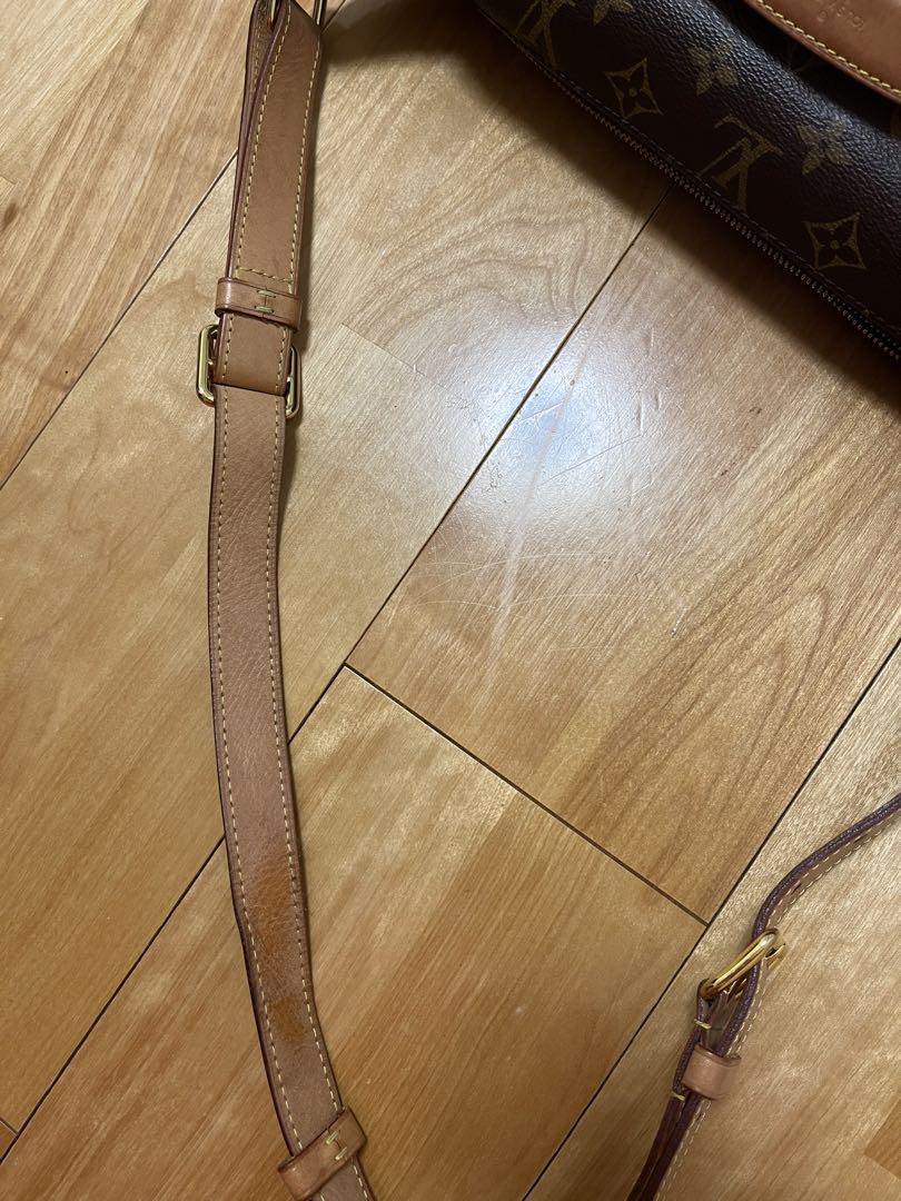 バムバッグ LOUIS VUITTON