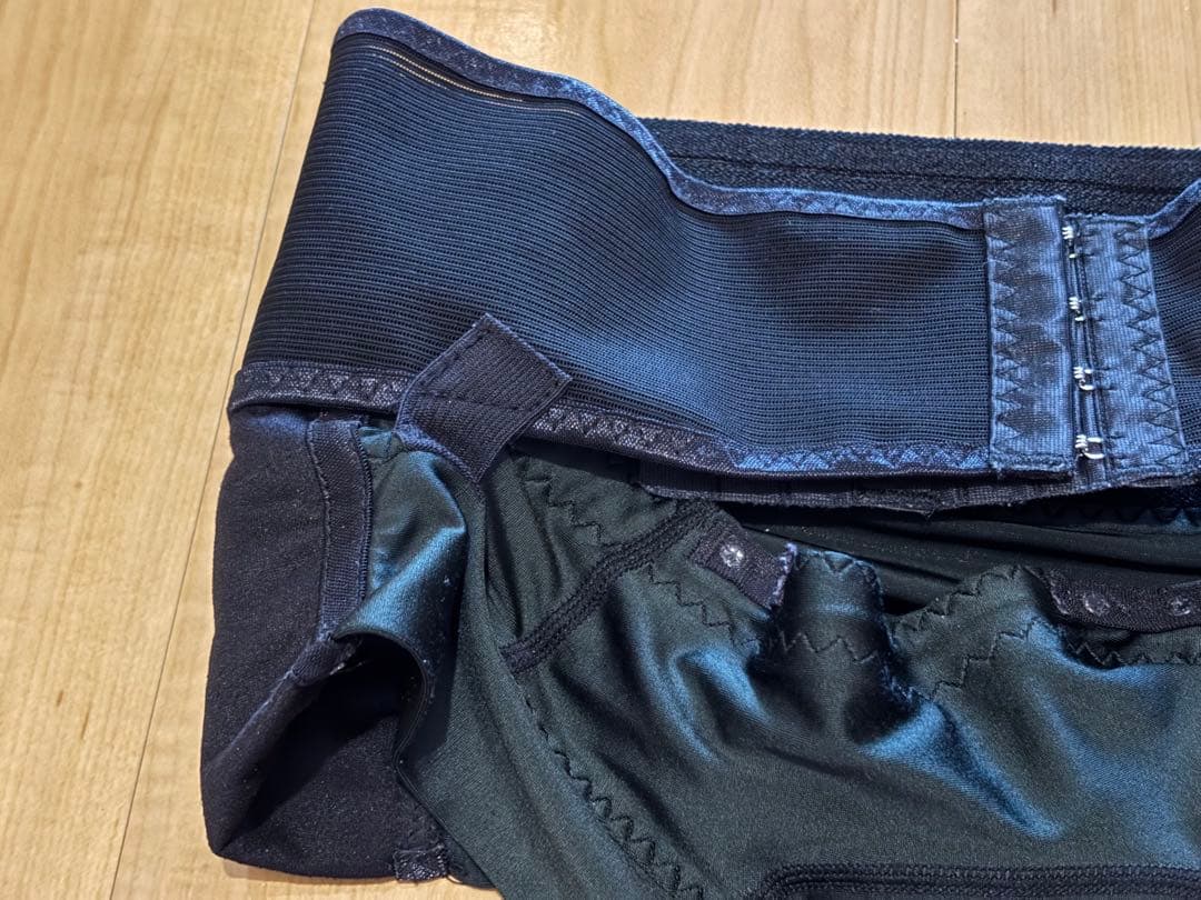 フィットキープ2 骨盤ベルト Lサイズ目立った傷や汚れなし DECORATOM_COM_BR