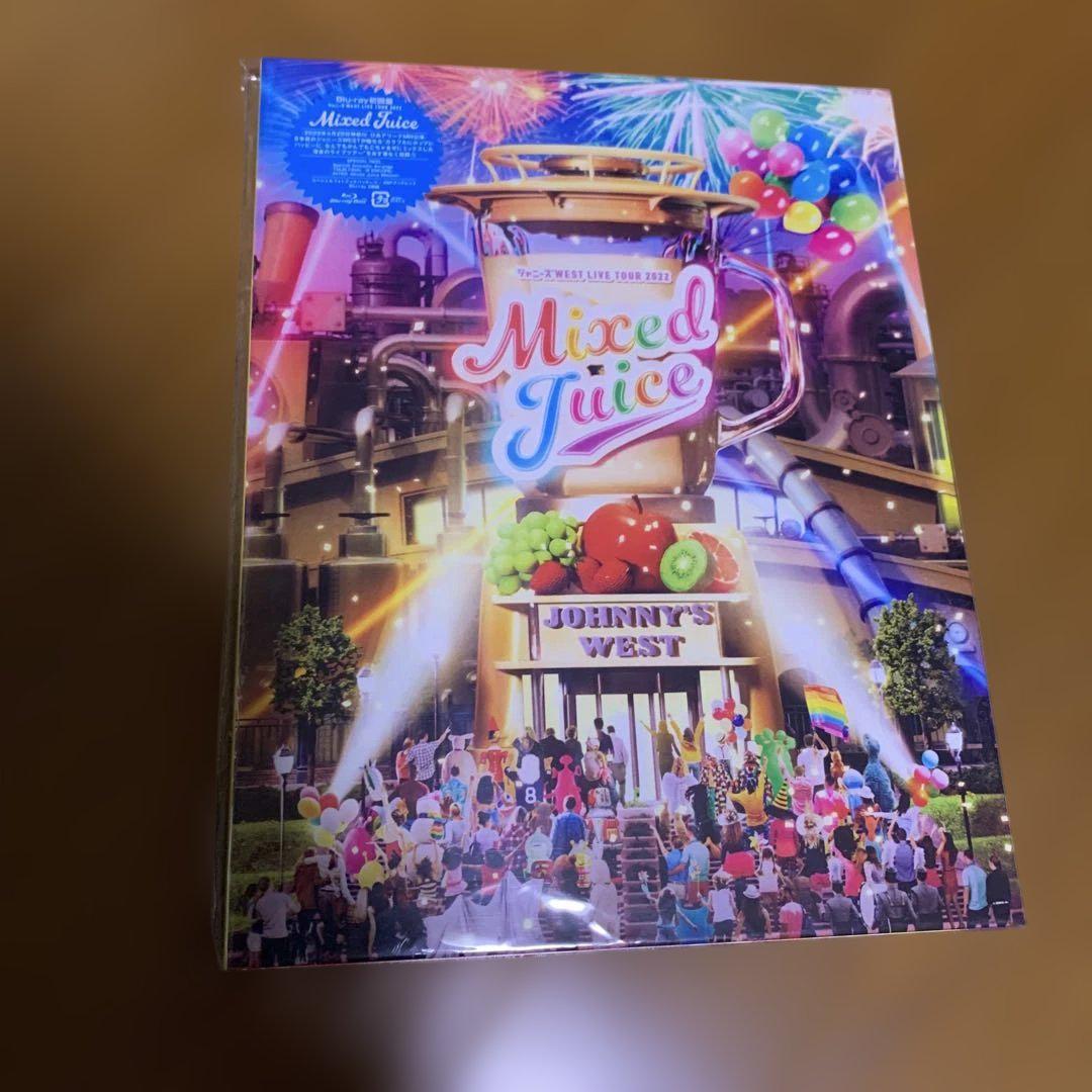 ジャニーズWEST/ジャニーズWEST LIVE TOUR 2022 Mixe… Amazon.co.jp: ジャニーズWEST LIVE TOUR 2022 Mixed Juice