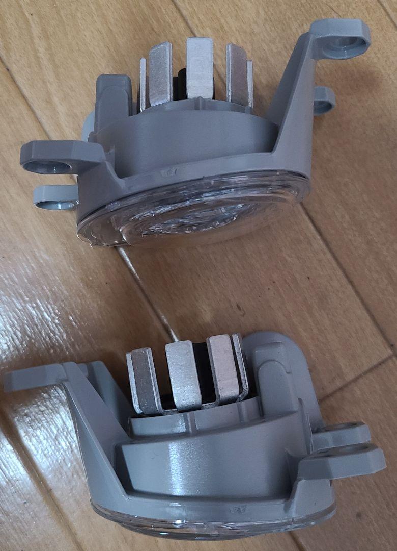 新品 トヨタ純正フォグランプ 左右セット