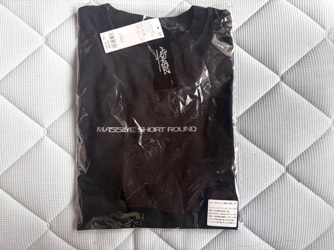 MA55IVE SHORT ROUND グラフィックT SS L新品、♥