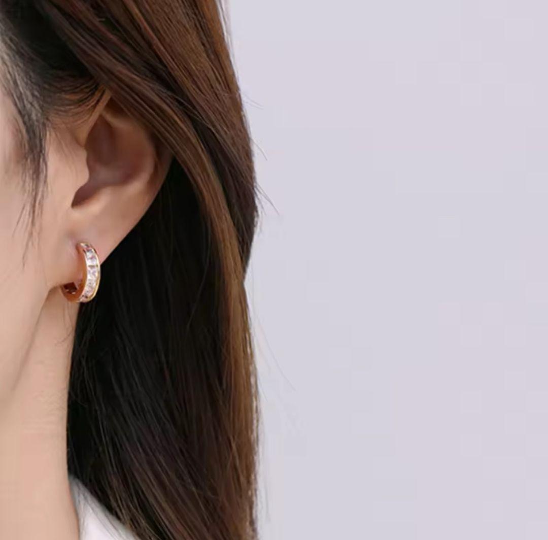 002d【シンプル】フープピアス　上品　ダイヤ　つけっぱなし　S925　シルバー 002d【シンプル】フープピアス 上品 ダイヤ つけっぱなし S925