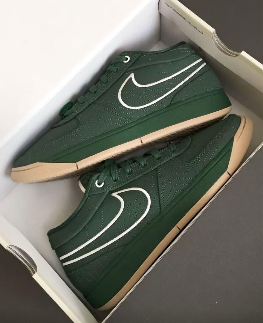 NIKE BOOK 1　ナイキ ブック1 海外限定