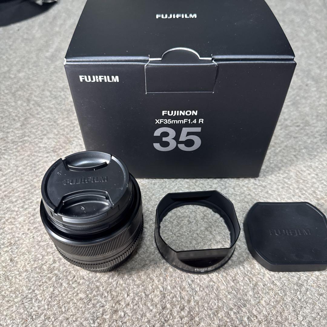 ほぼ新品　FUJIFILM XF35mmF1.4 R レンズ