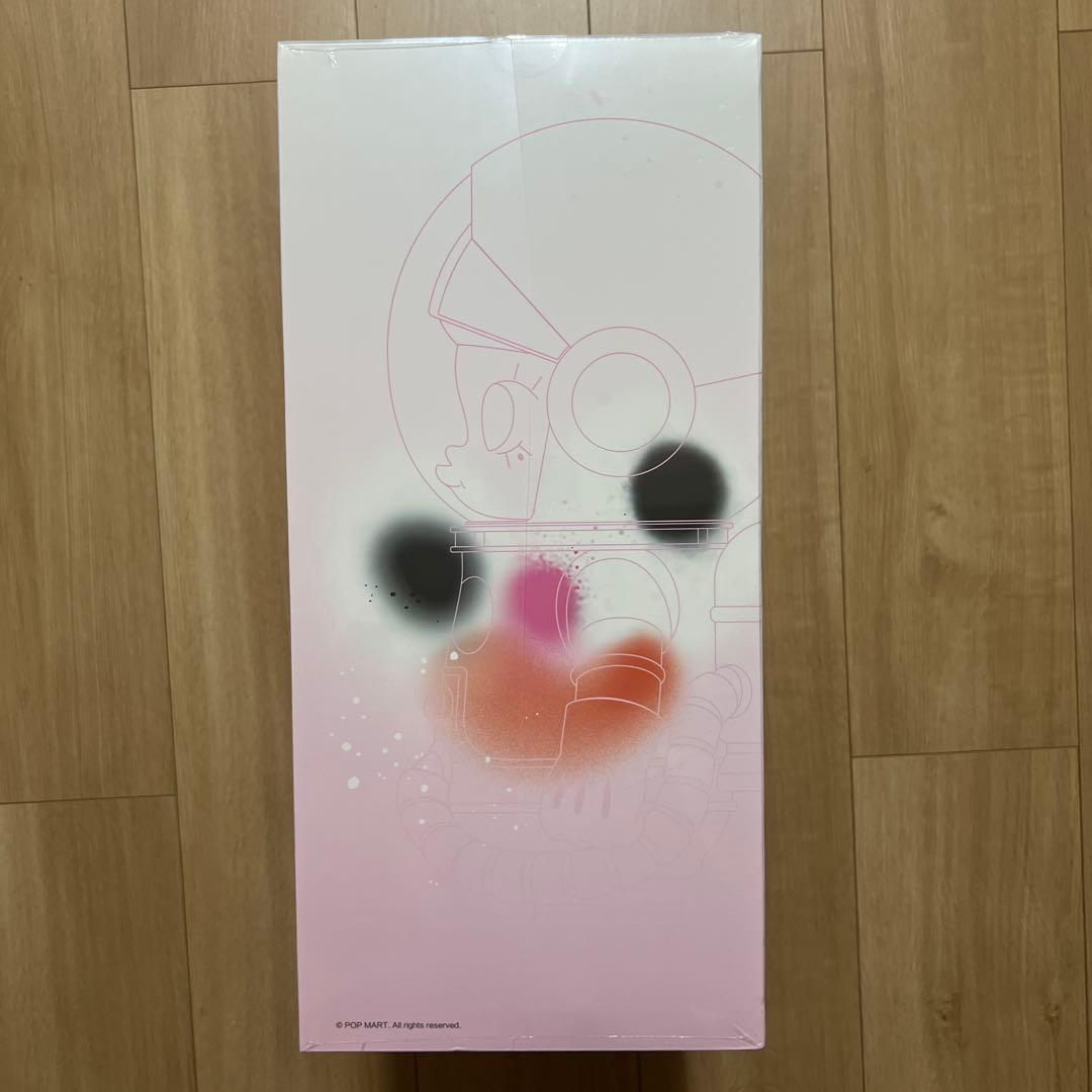 MEGA SPACE MOLLY 400% Jon Burgerman MEGA SPACE MOLLY 400% Jon Burgerman