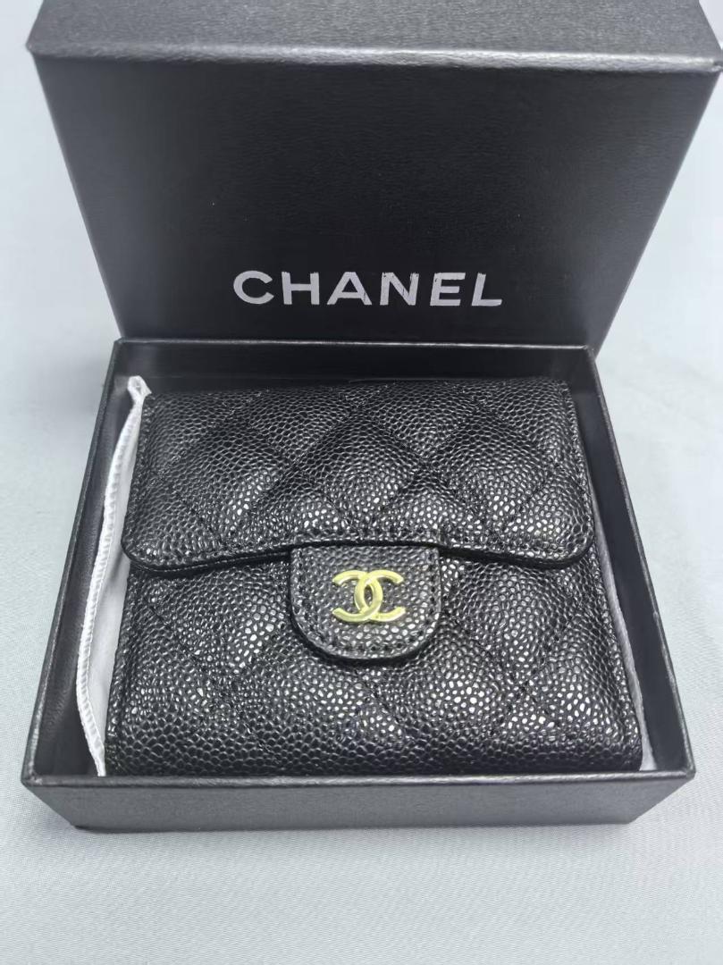 CHANEL ブラックレザー 三つ折り財布