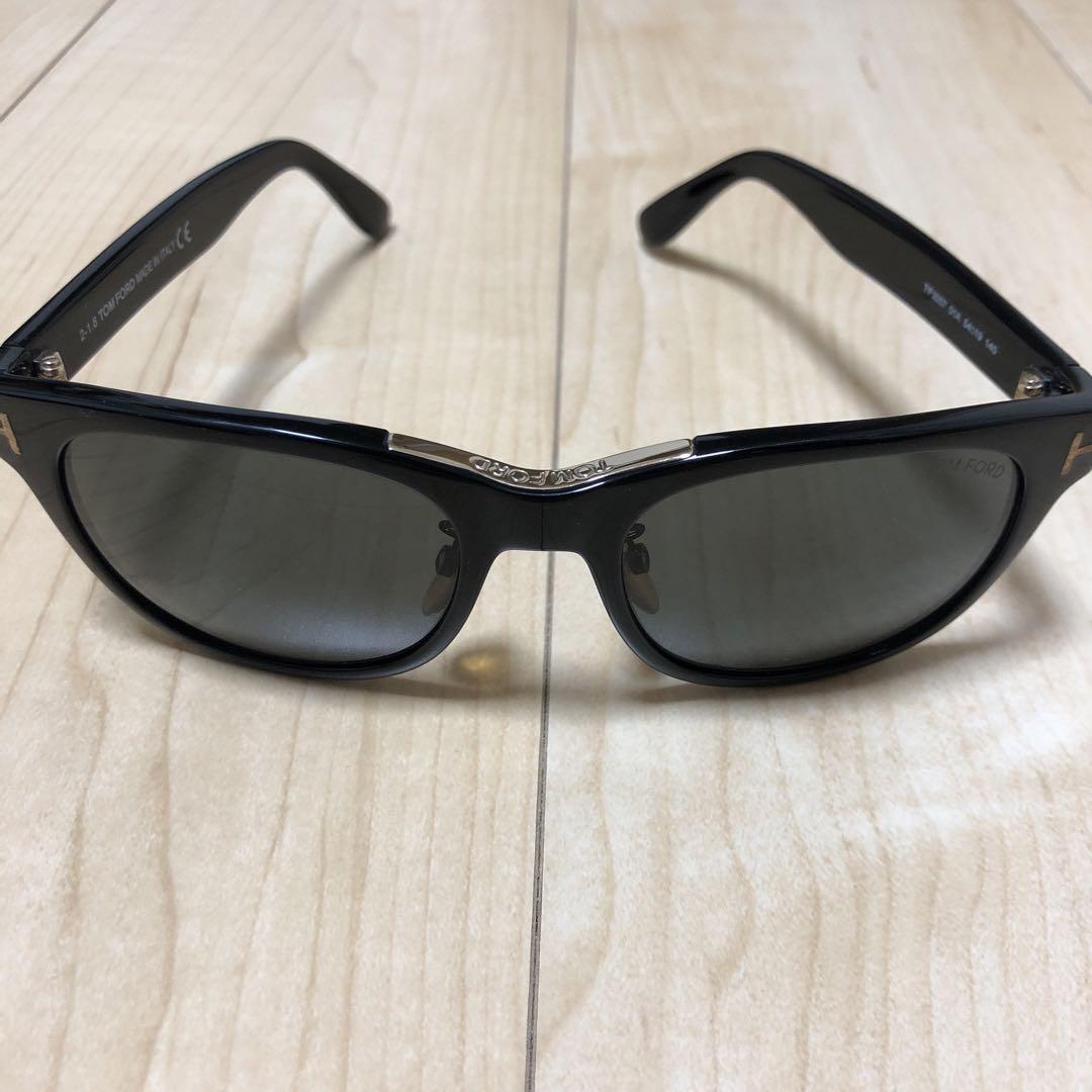 TOM FORD ブラックサングラス 中古・古着通販】TOM FORD (トムフォード) サングラス ブラック