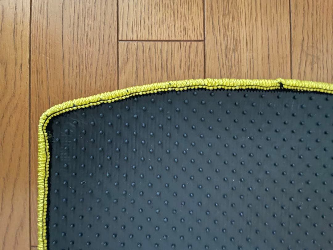 ホンダFITフロアマット一式