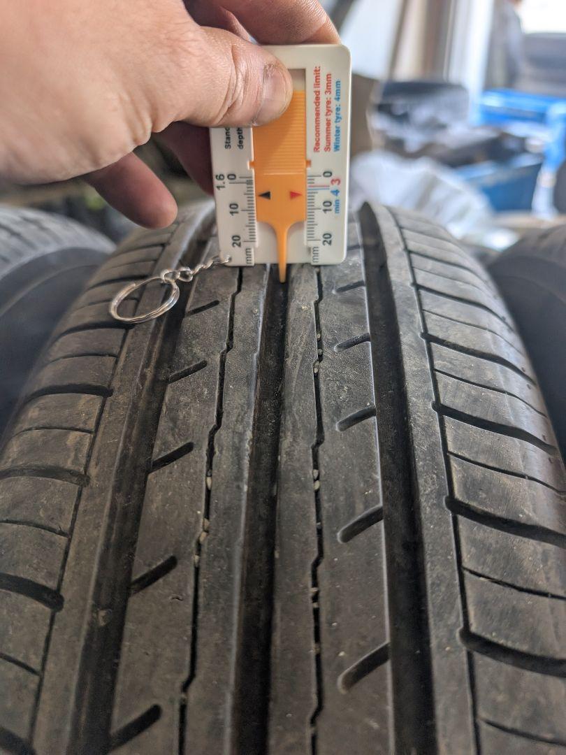 185/65R15 YOKOHAMA BluEarth-Es 4本セット