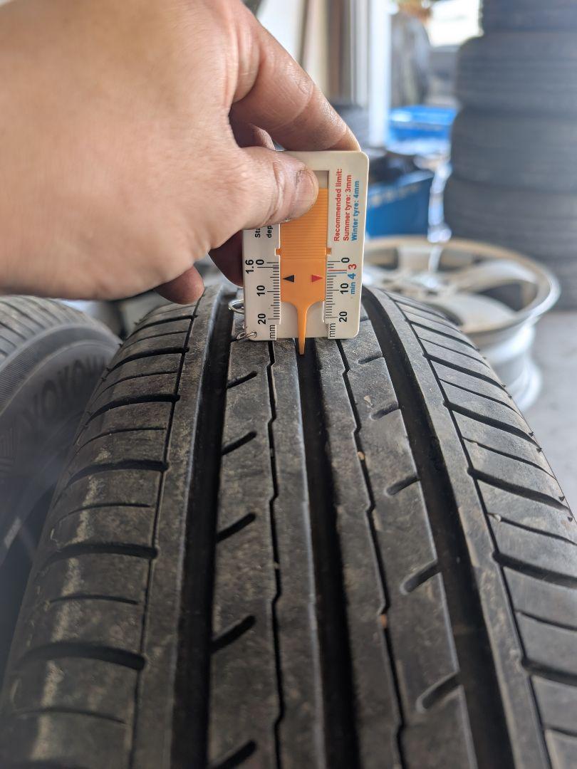 185/65R15 YOKOHAMA BluEarth-Es 4本セット