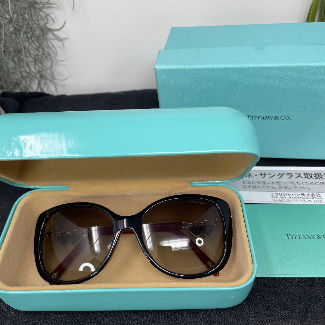 Tiffany & Co. サングラス