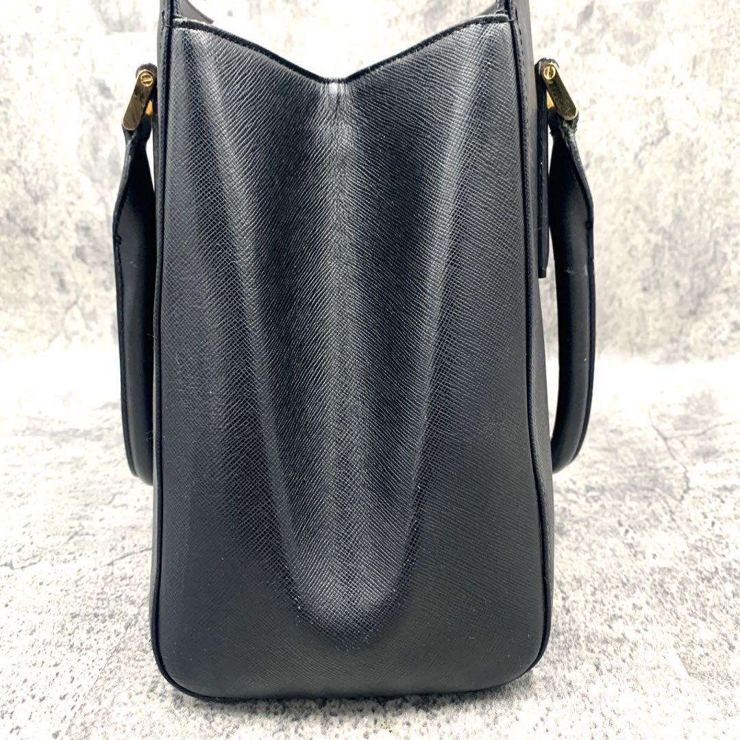 美品/A4収納可✨バーバリー トートバッグ サフィアーノレザー