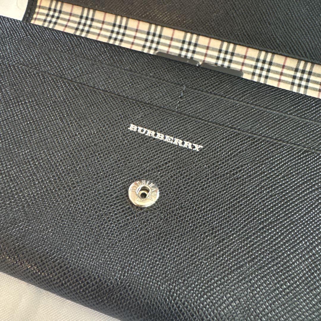 バーバリー BURBERRY 黒 長財布