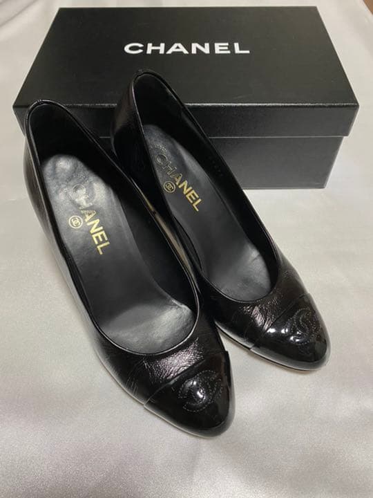 忌まわしい 利得 起業家 シャネル 阪急 梅田 Neyaguide Jp