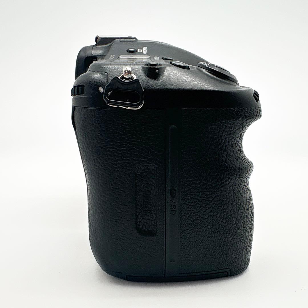 ✨特別価格✨ ソニー α99 SLT-A99V デジタル一眼レフカメラ ボディー