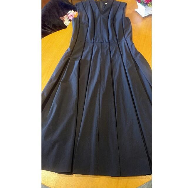 新品タグ付き◇エポカタフタワンピース◇38サイズ◇ブラック