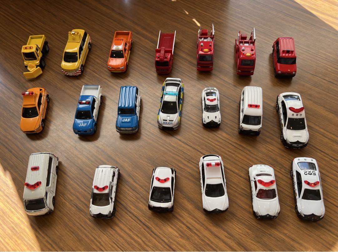 トミカ ミニカー 60台 まとめ売り　パトカー　はたらく車　消防車ほか