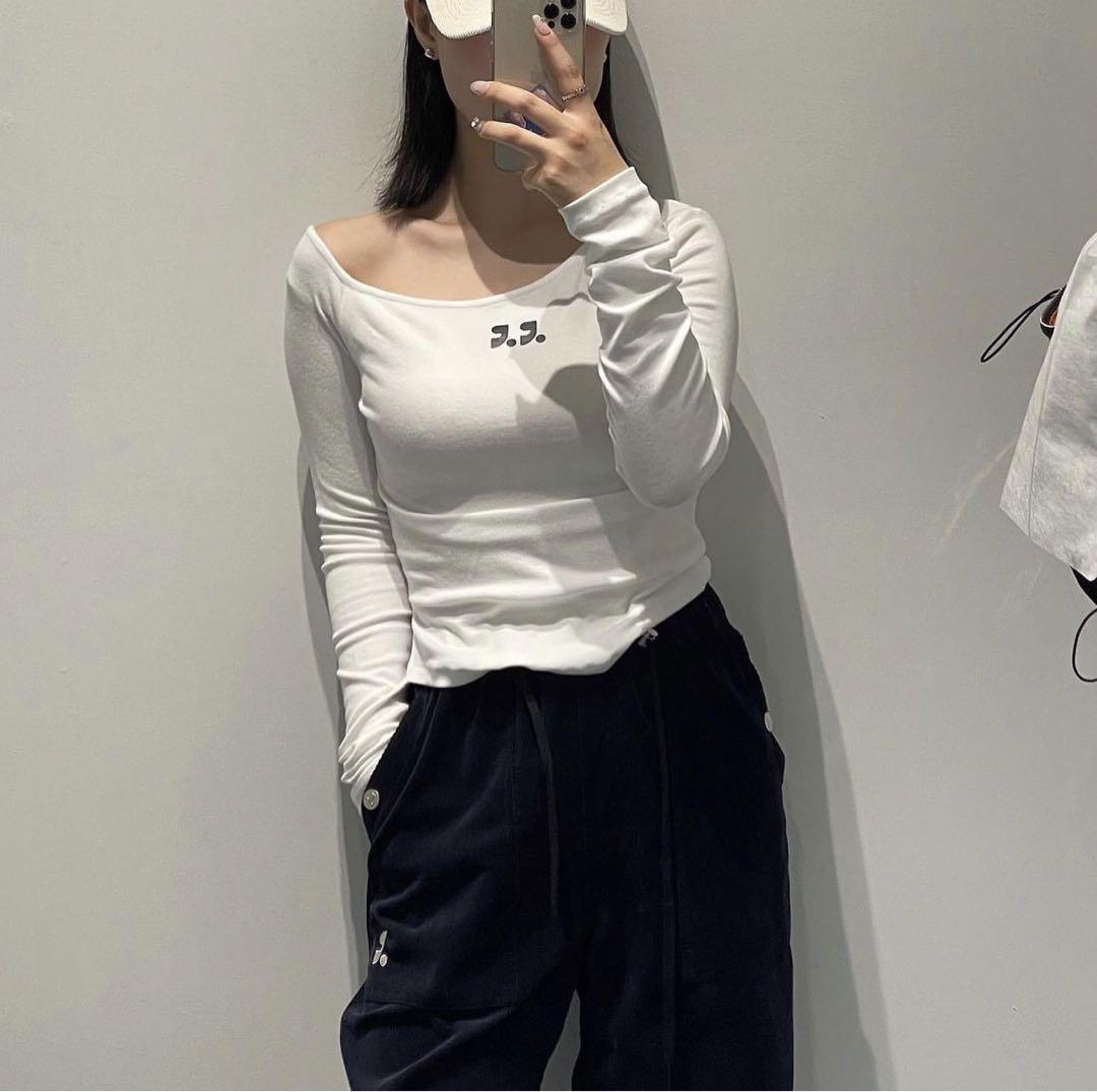 新品rest&recreationホワイトTシャツなワンショルダー 【SALE】