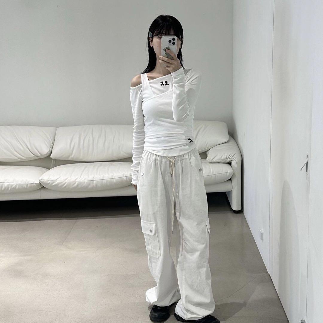 新品rest&recreationホワイトTシャツなワンショルダー 【SALE】