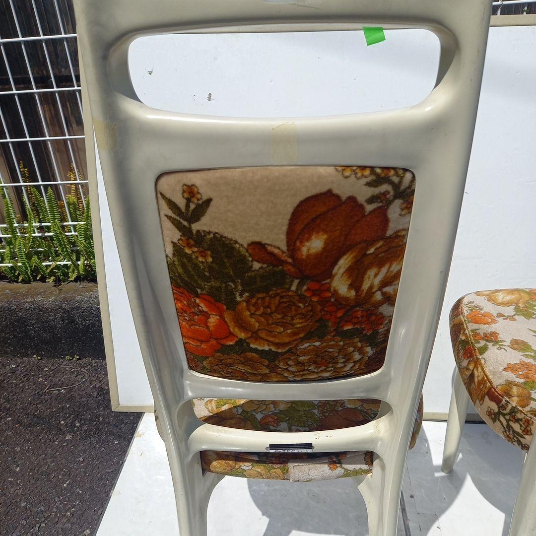 フランスベッド　花柄の椅子2脚セット