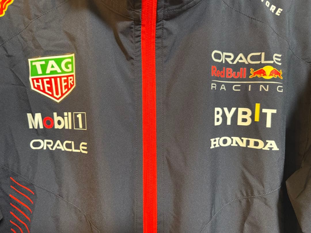 レッドブルレーシング 2023レインジャケット サイズL レッドブルレーシング 2023レインジャケット サイズL