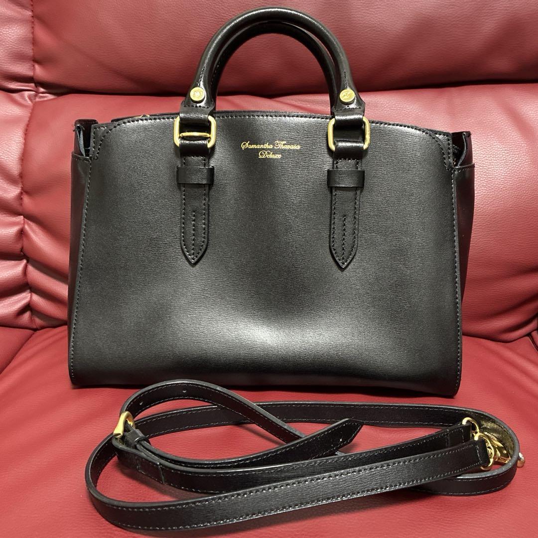 【美品】Samantha Thavasa Deluxe ブラックハンドバッグ