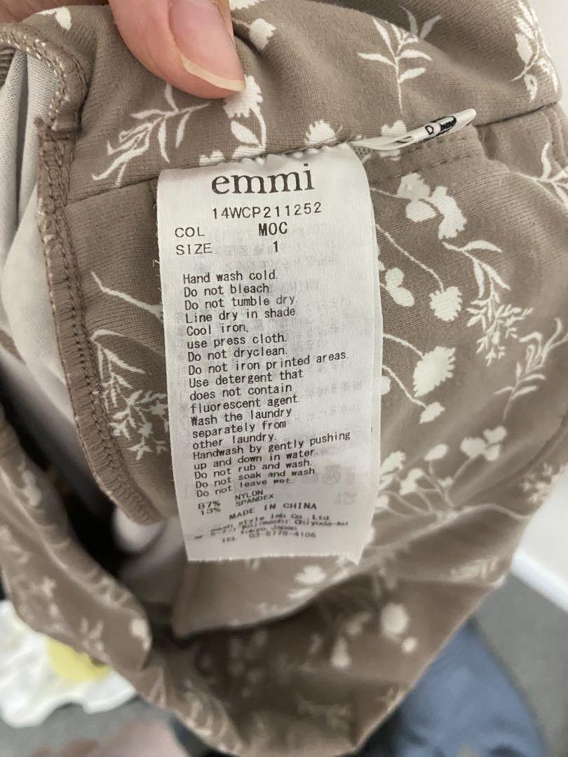 emmi ヨガウェア（セット売り）