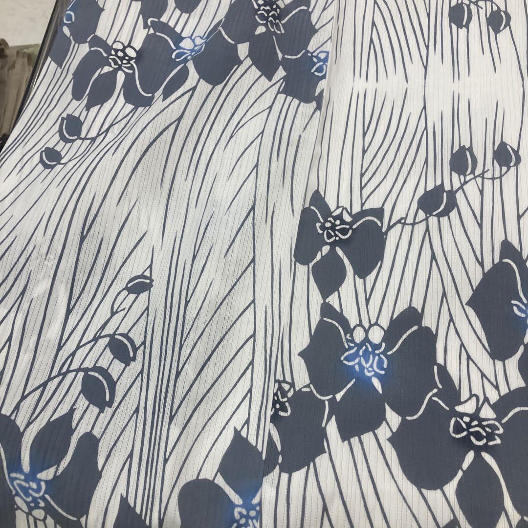 浴衣　綿絽　浜松本染青い花柄 浴衣 綿絽 浜松本染青い花柄 - メルカリ