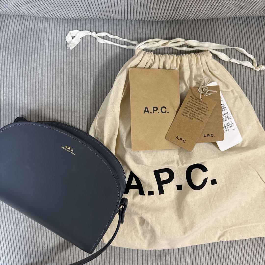 A.P.C. ショルダーバッグ