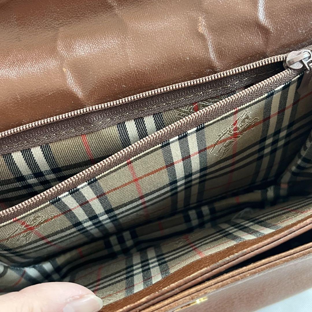 【Burberry】バーバリー　ショルダーバッグ　ブラウン