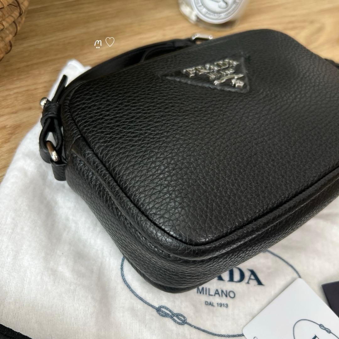 プラダPRADAヴィッテロダイノソフトレザーショルダーバッグ斜めがけ1BH192 プラダPRADAヴィッテロダイノソフトレザーショルダーバッグ斜めがけ1BH192