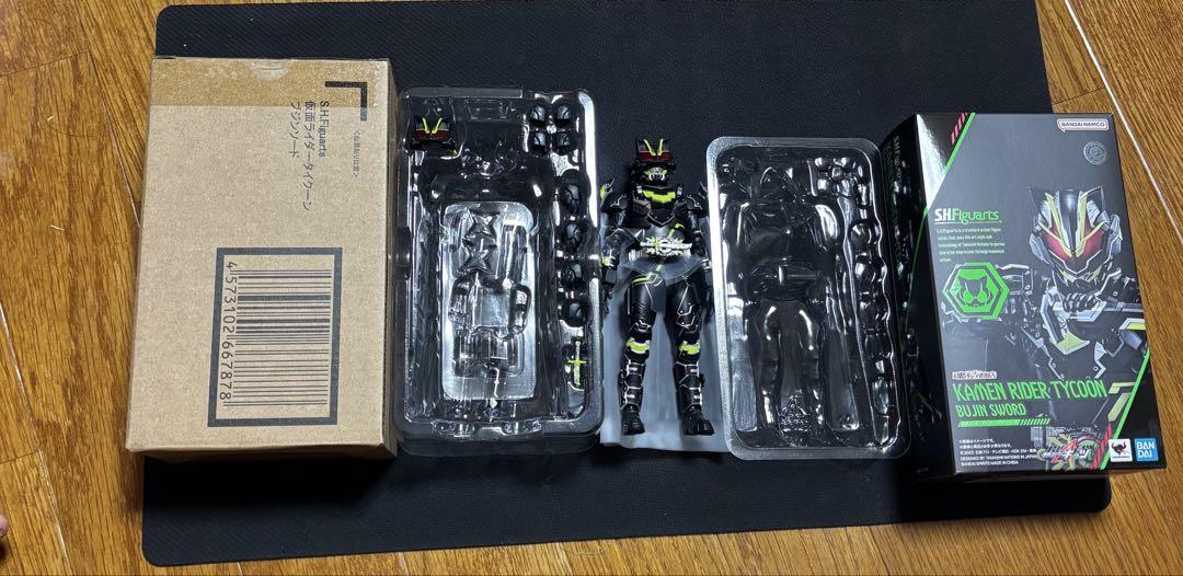 バンダイ SHFiguarts 仮面ライダータイクーンブジンソード
