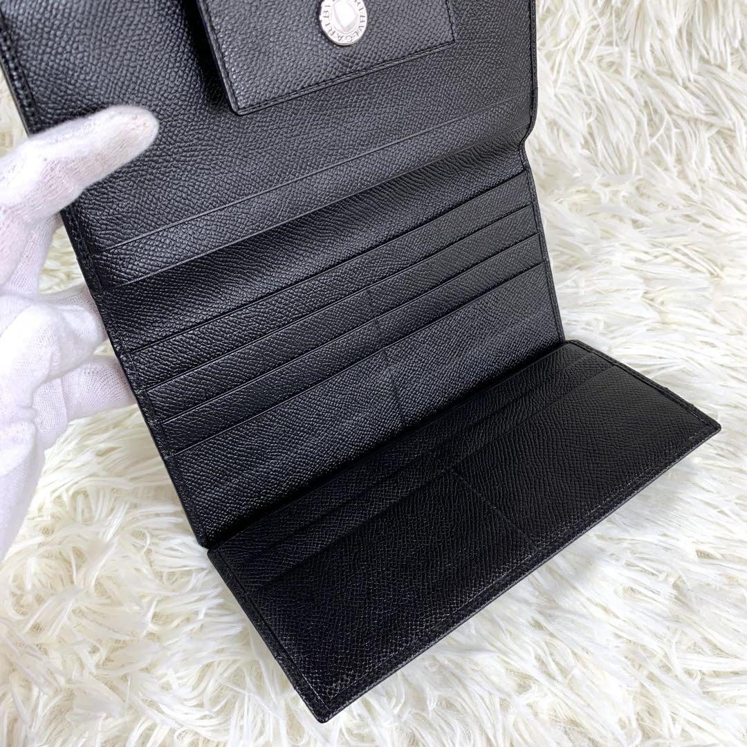 美品ꕥブルガリ 長財布 三つ折り クラシコ ロゴマニア ビーゼロワン レザー 黒