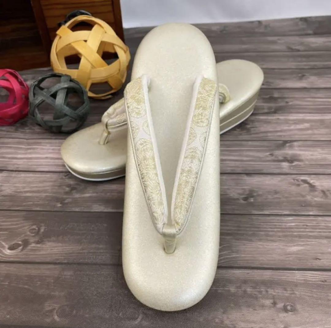★1150✨留袖や訪問着などに✨有名ブランド 帯地 高級 厚底 草履 新品