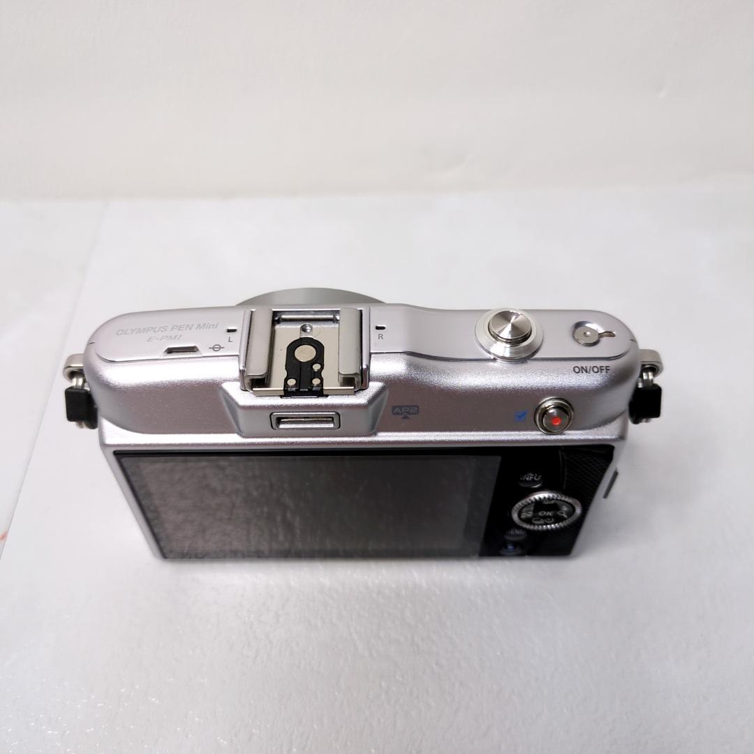 シャッター2795回 オリンパス E-PM1 ミラーレス一眼 ツインレンズキット シャッター2795回 オリンパス E-PM1 ミラーレス一眼 ツイン