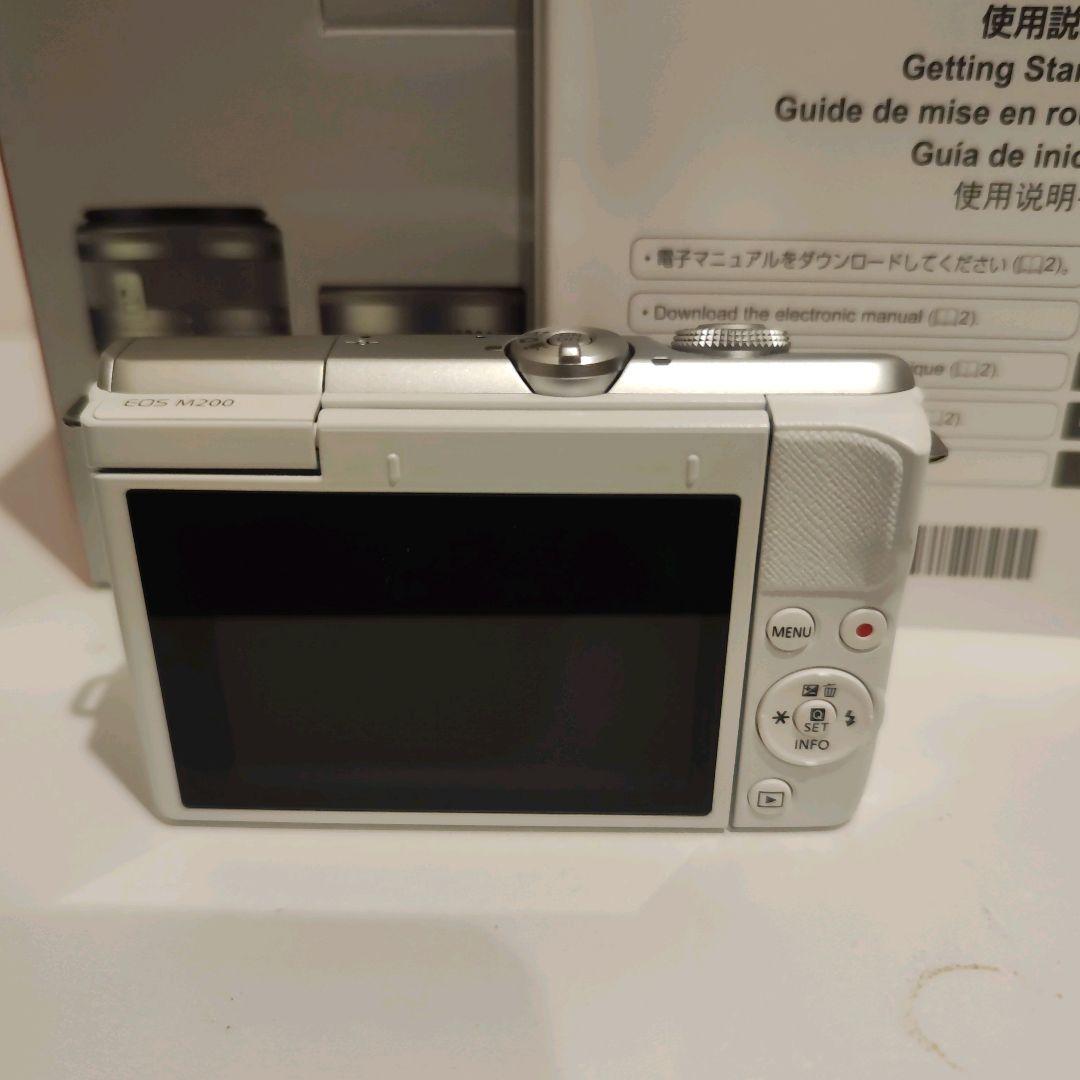Canon EOS M200 ミラーレス一眼カメラ ホワイト ダブルレンズ