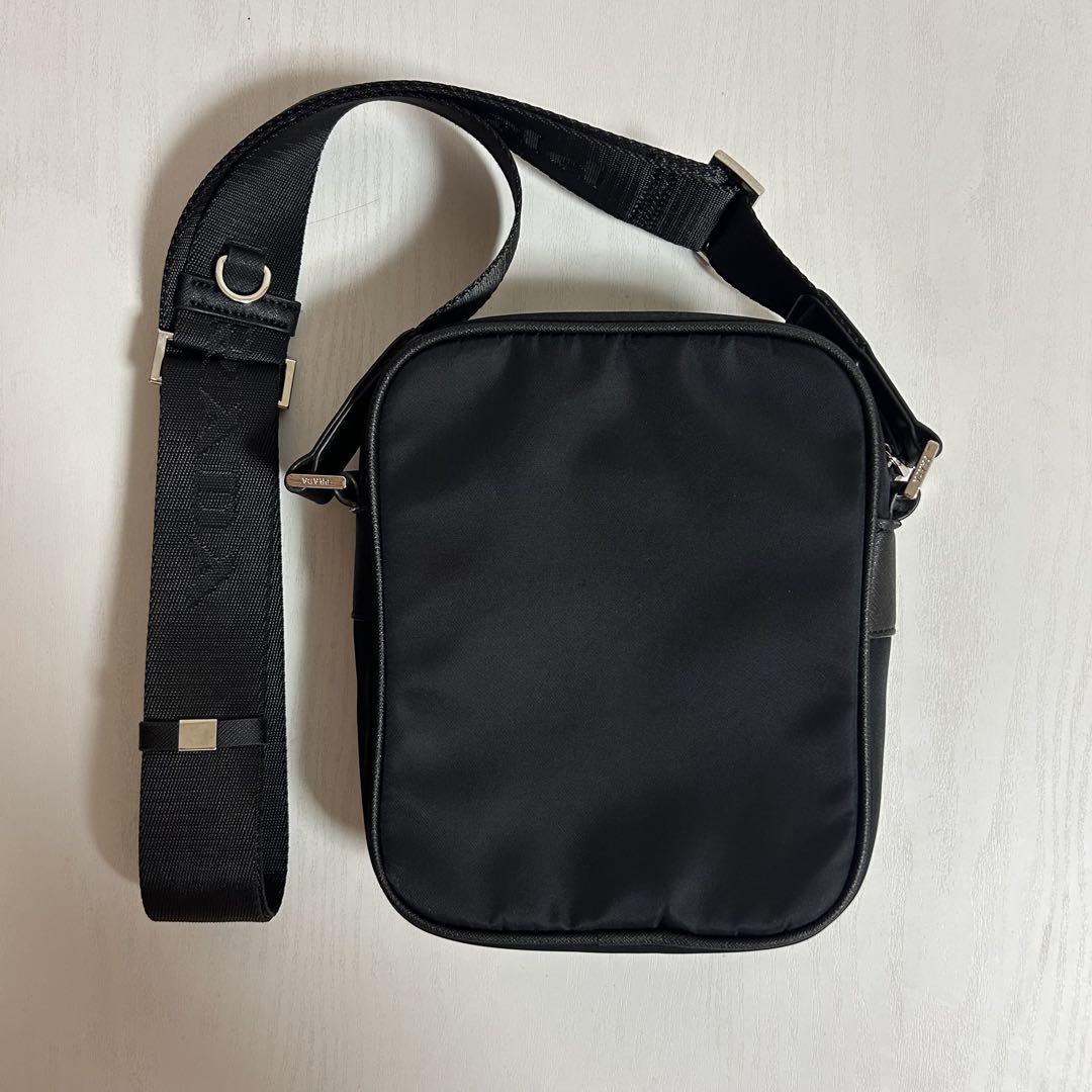 PRADA ショルダーバッグ