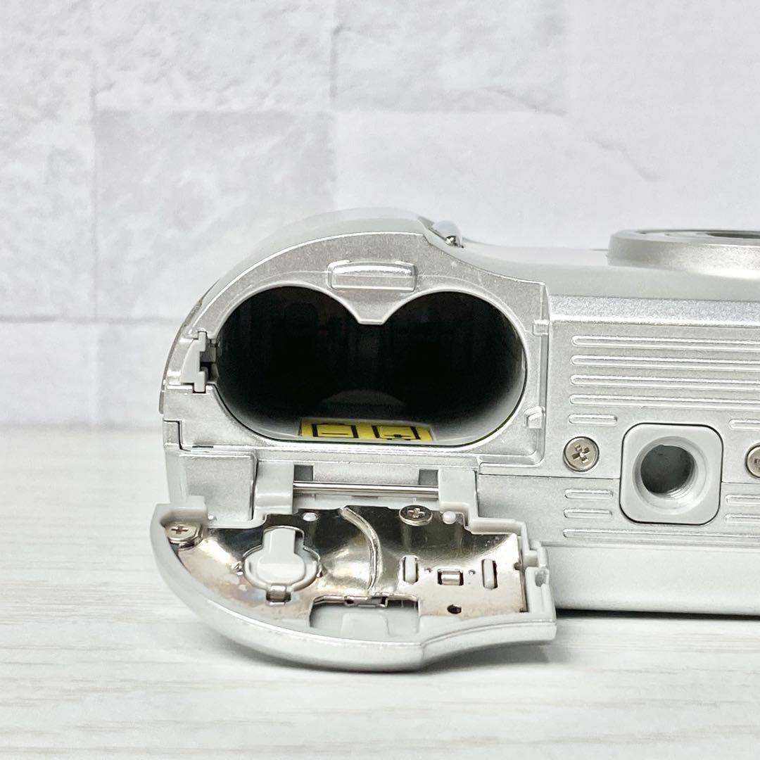 Nikon COOLPIX E5600　動作確認済み　単三電池で撮影♪