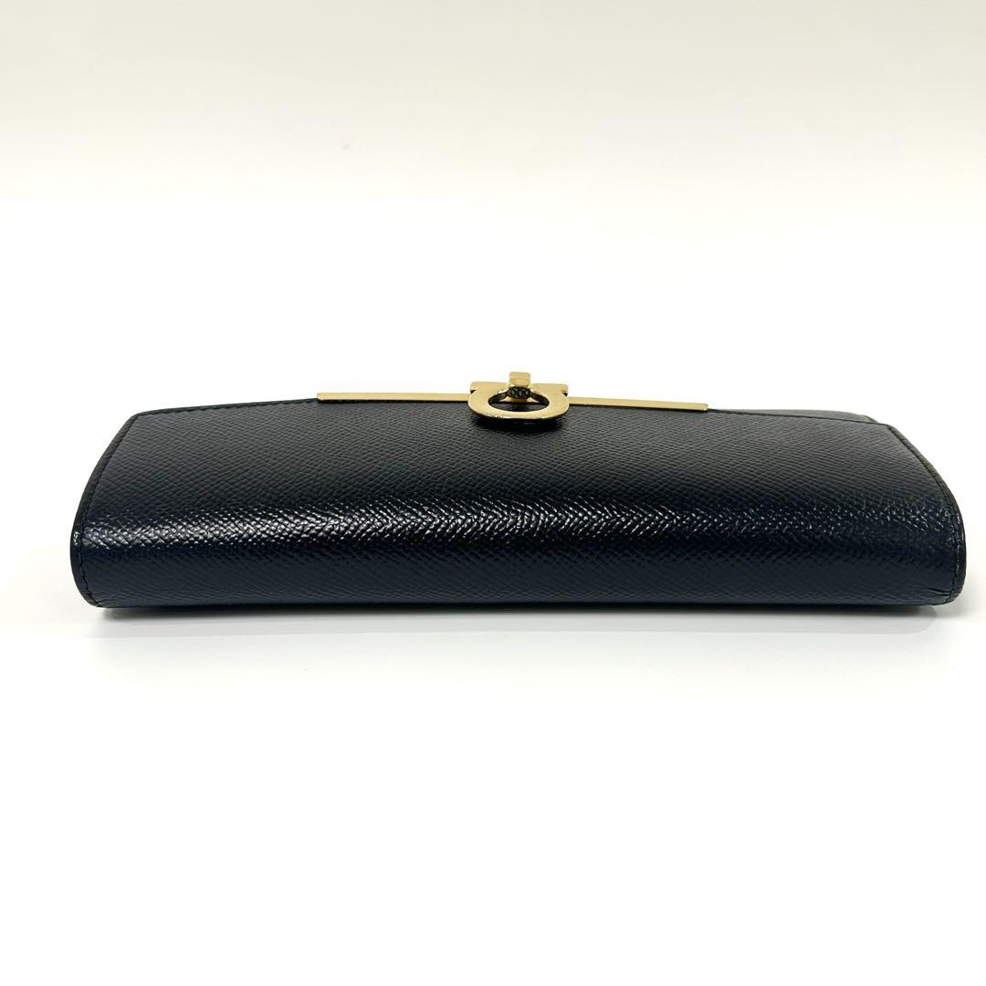 【美品】Ferragamo フェラガモ　長財布　ガンチーニ　レザー