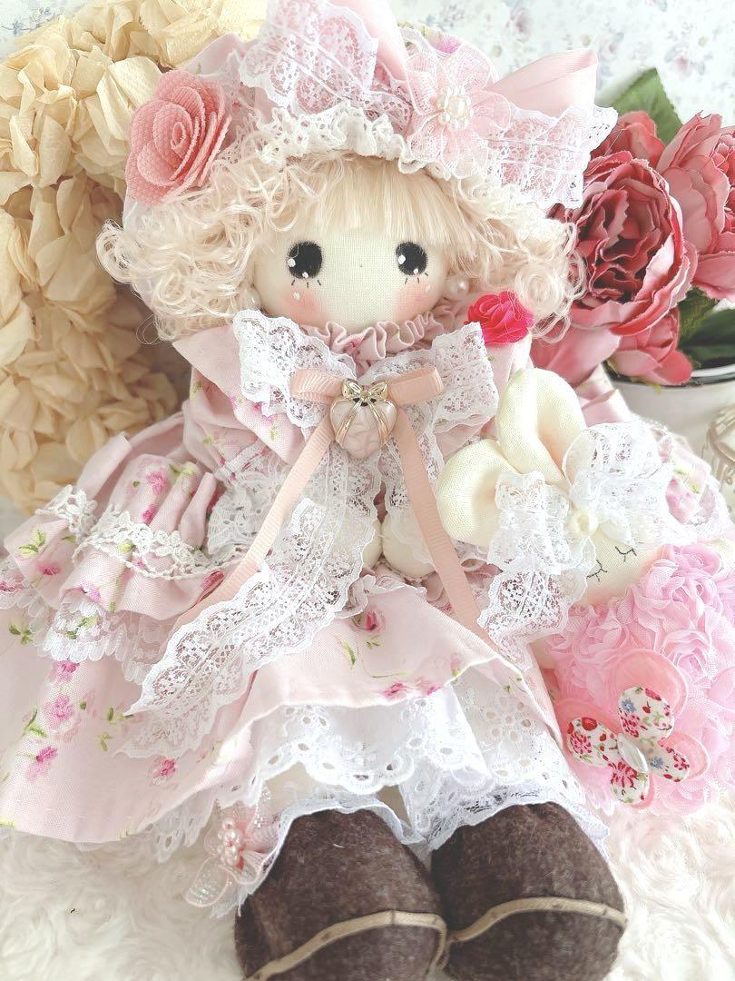 カントリードール♡ハンドメイド♡お人形♡くすみピンク♡ カントリードール♡ハンドメイド♡お人形♡くすみピンク薔薇