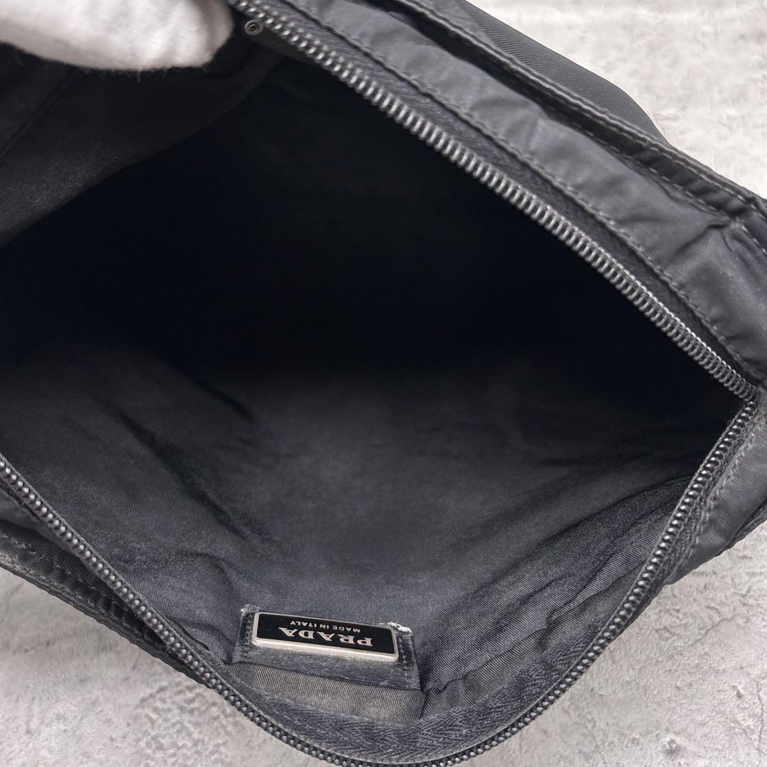 美品 PRADA ショルダーバッグ 三角ロゴ ブラック ナイロン クロス 肩がけ