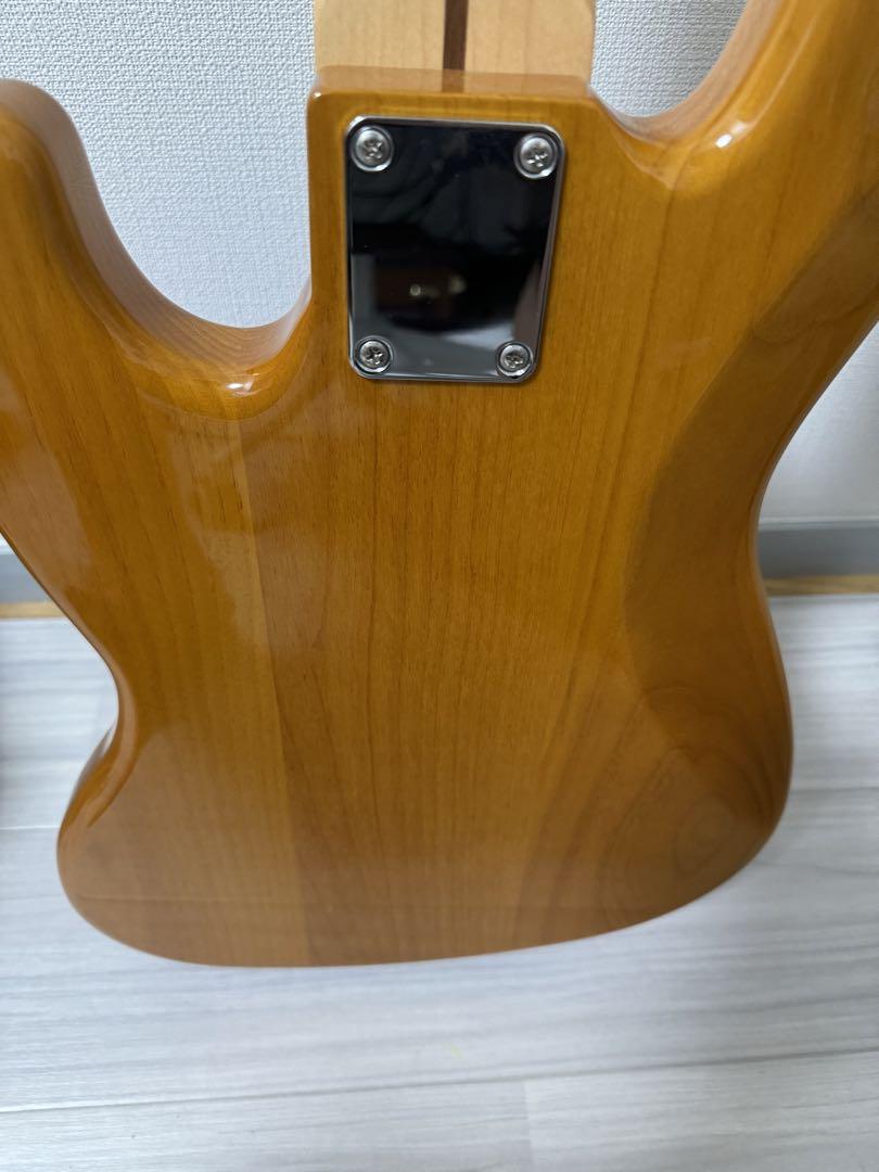 ベース Fender Hybrid II Jazz V