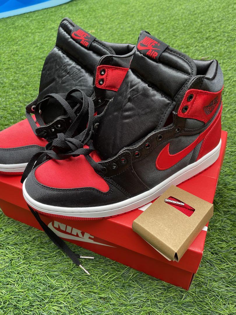 NIKE WMNS AIR JORDAN 1 HI OG SATIN BRED ウィメンズ エア