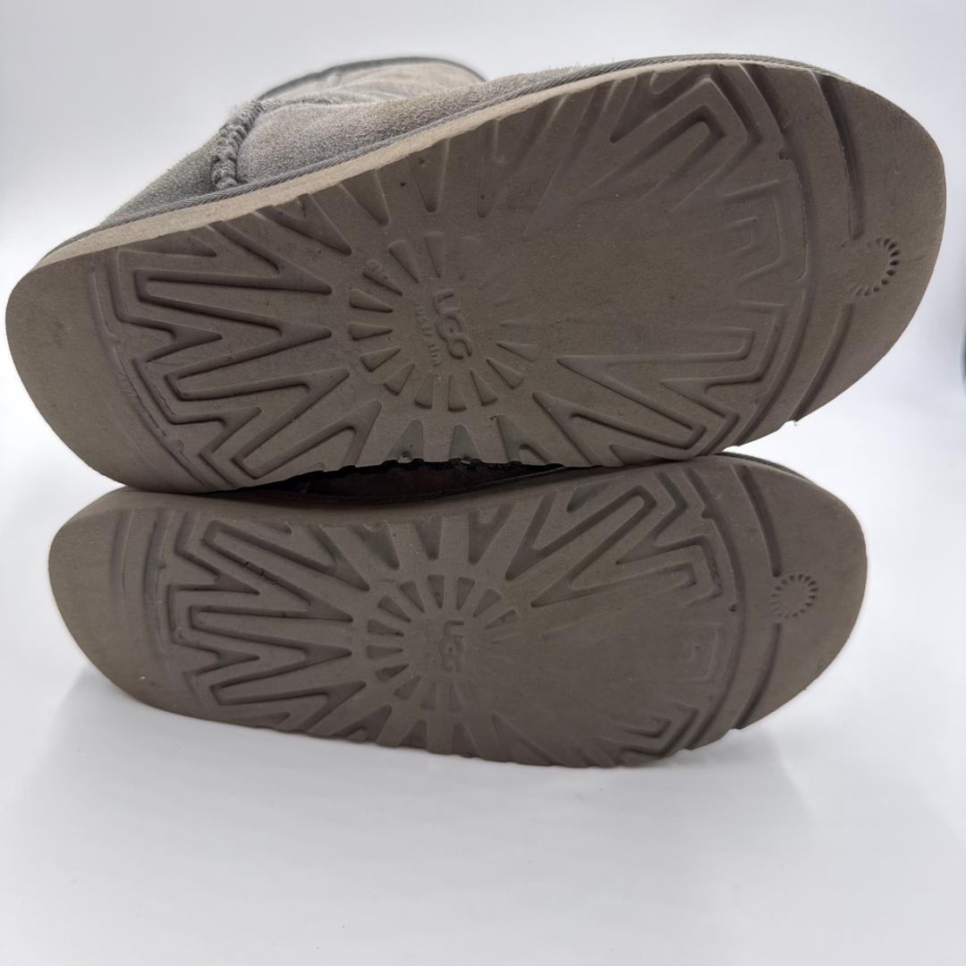 UGG アグ】クラシック ショート ブーツ グレー 23.0cm - メルカリ