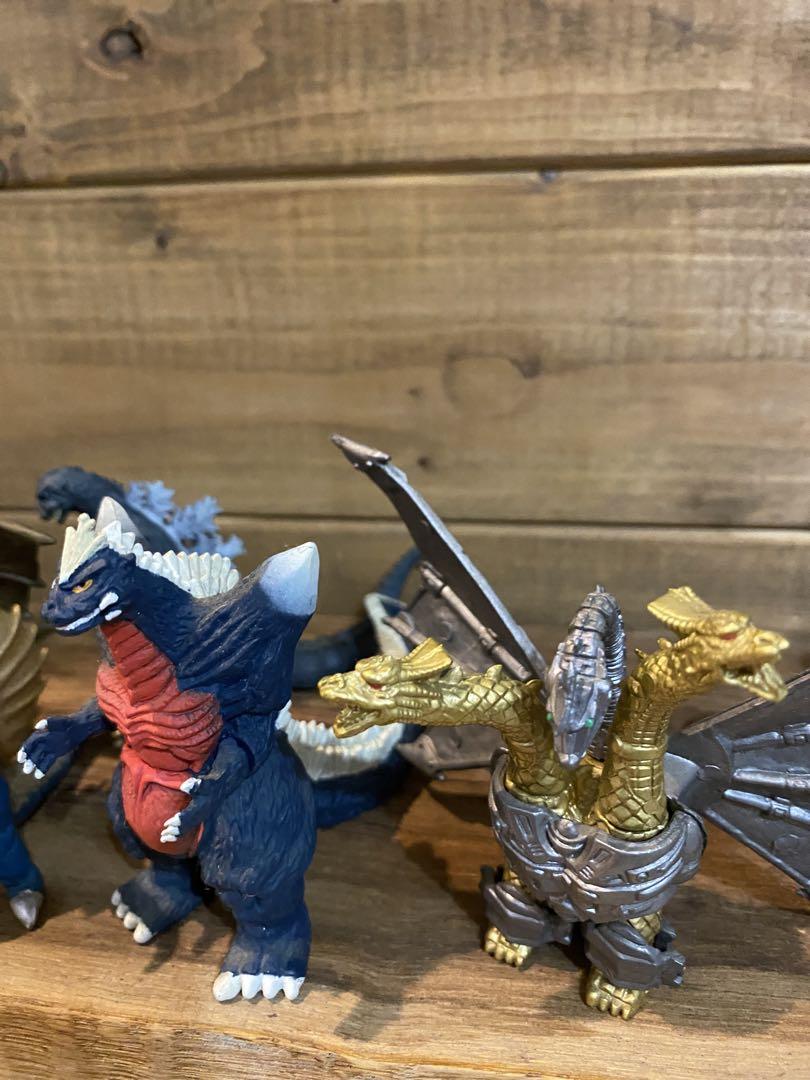 ゴジラフィギュアセット（キングギドラ含む）